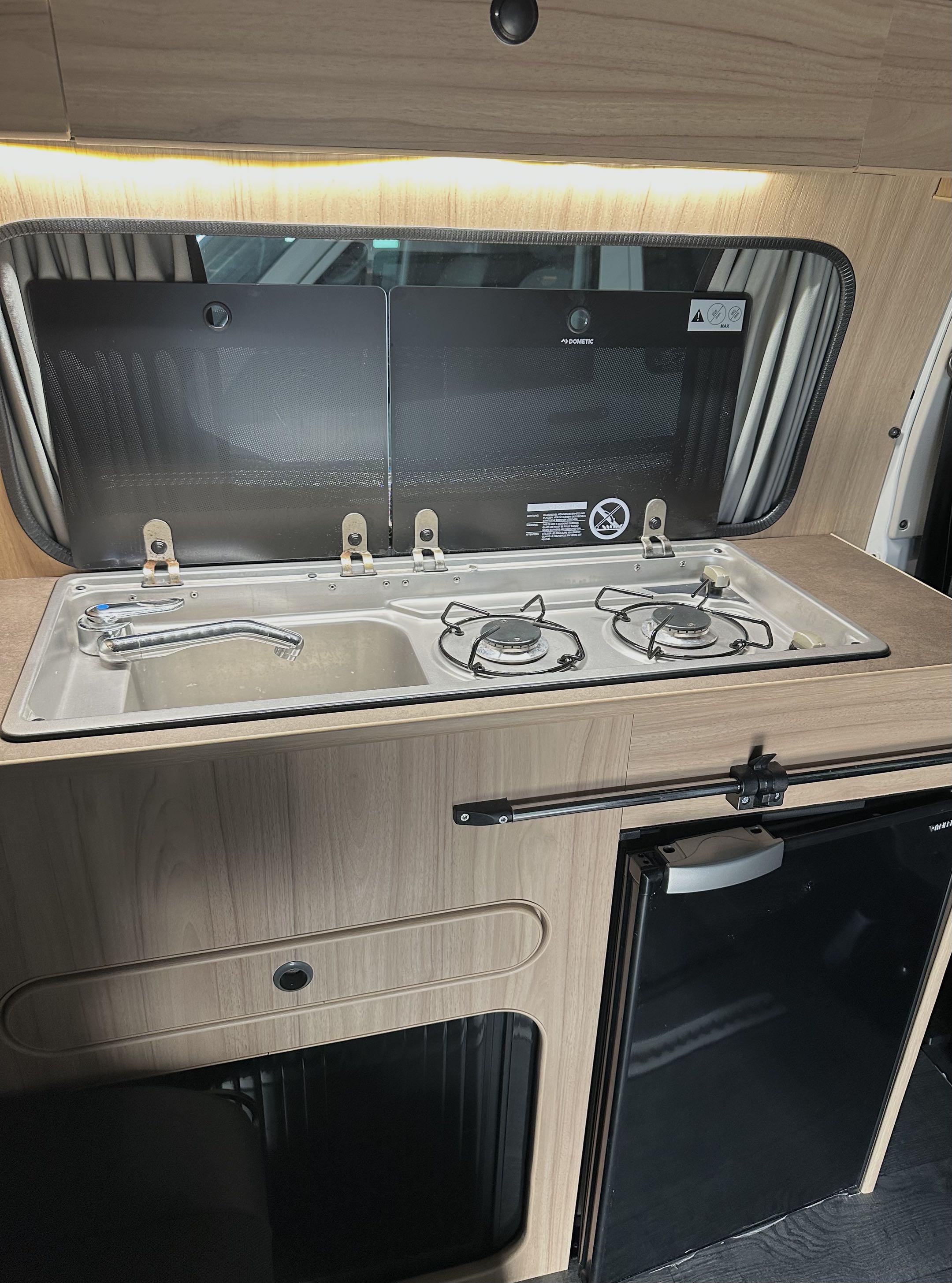 Peugeot Expert 150 HDI vue 3